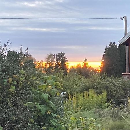 Egen Stuga Med Delat Badrum Norrtälje Exterior foto