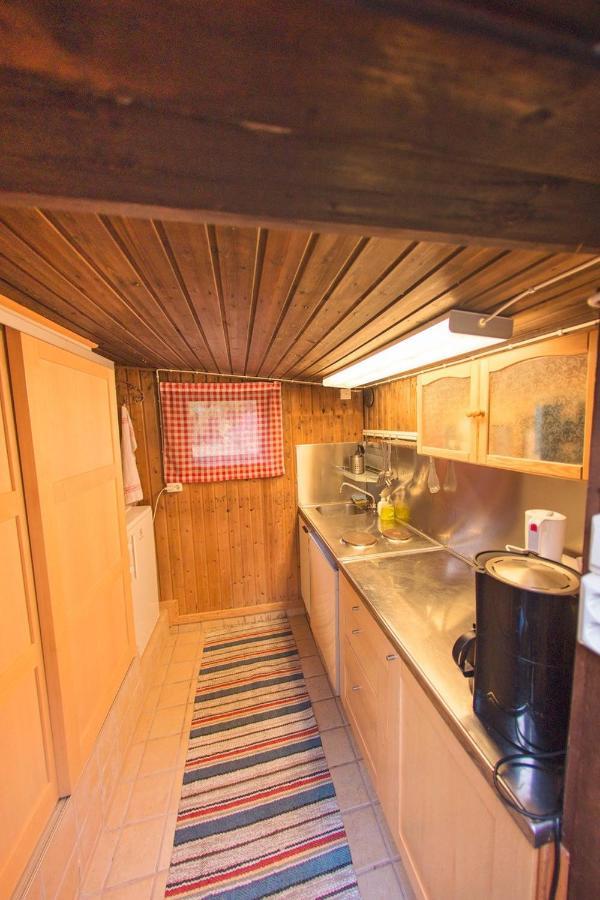 Egen Stuga Med Delat Badrum Norrtälje Exterior foto