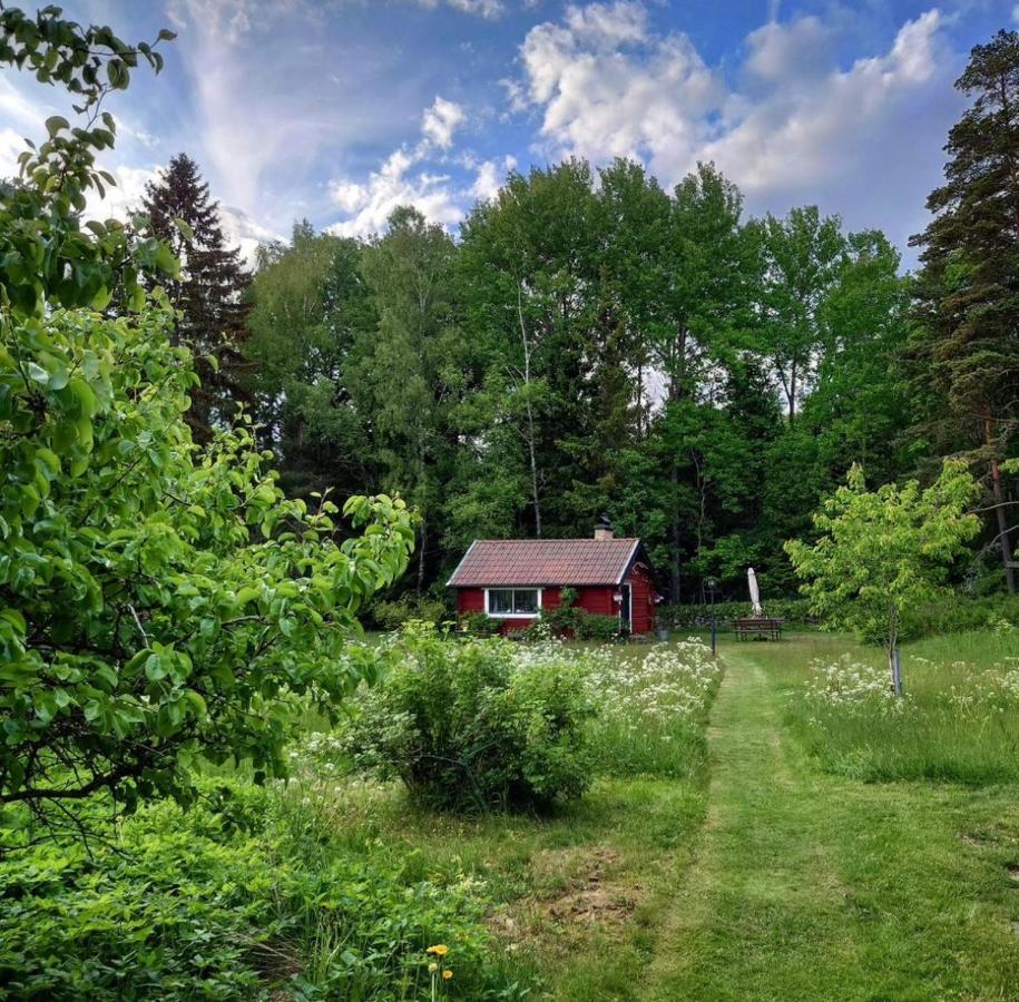 Egen Stuga Med Delat Badrum Norrtälje Exterior foto